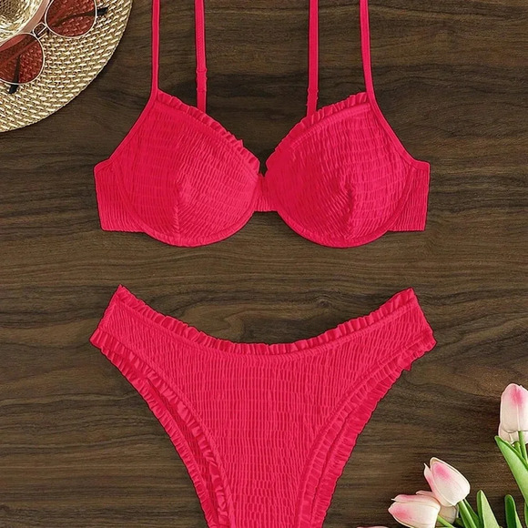 Hot Pink Women's Beach Bikini Set With U-Shaped Underwire - Picture 3 of 5